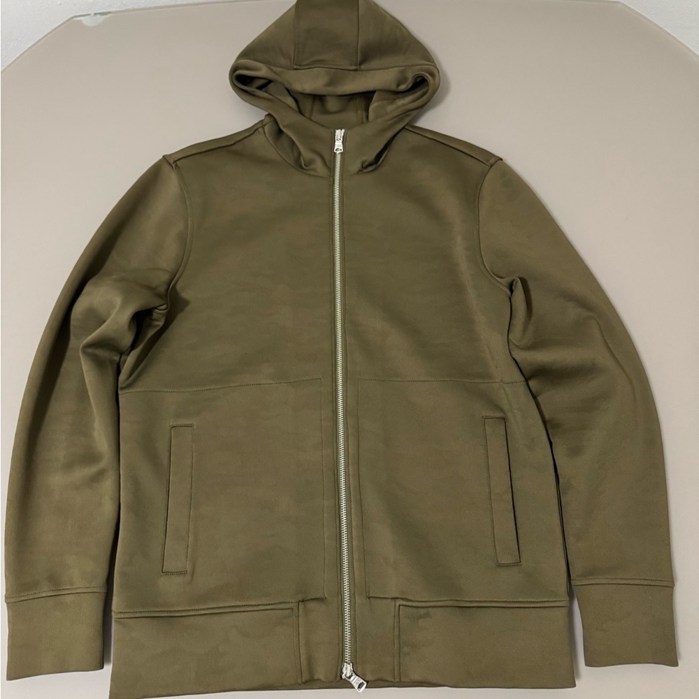 Men’s Banana Republic Olive camo utility gym zipper track suit. Size Medium.